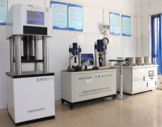 维护混凝土压力试验机的方法